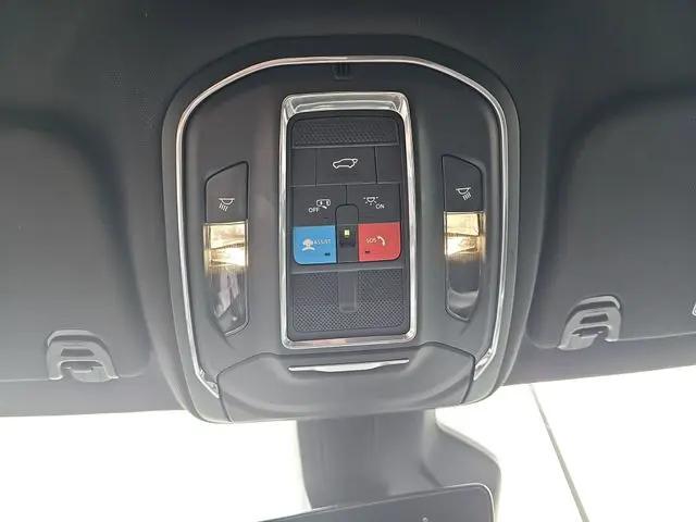 2024 Jeep Wagoneer Series II 4x2