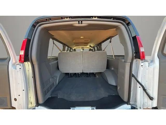 2024 Chevrolet Express Passenger RWD 3500 Extended Wheelbase LT