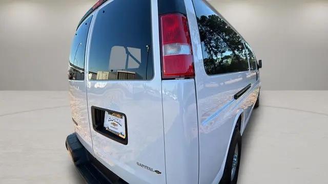 2024 Chevrolet Express Passenger RWD 3500 Extended Wheelbase LT