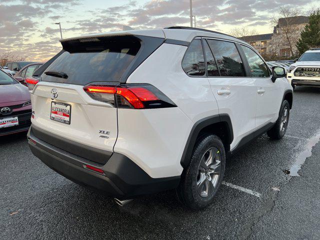 2025 Toyota RAV4 XLE