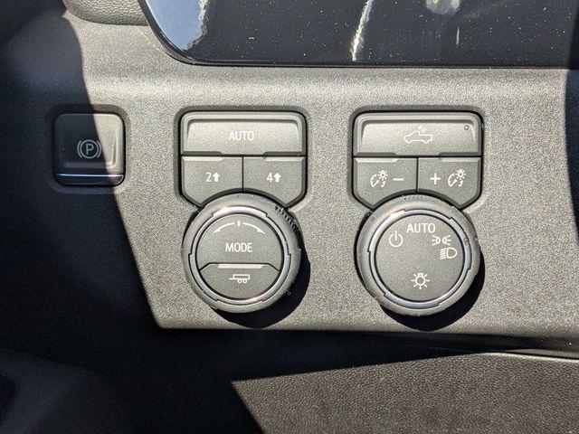 2026 Chevrolet Silverado 1500 4WD Crew Cab Standard Bed LT