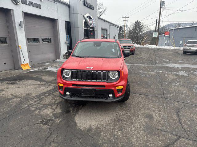 2022 Jeep Renegade Latitude 4x4 2022 Jeep Renegade Latitude 4x4