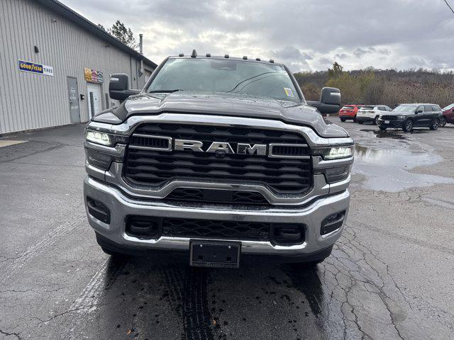 2026 RAM Ram 2500 RAM 2500 TRADESMAN CREW CAB 4X4 64 BOX
