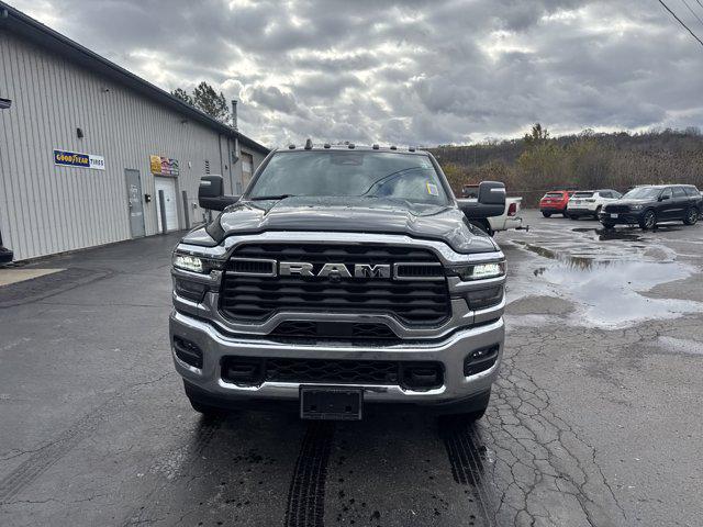 2026 RAM Ram 2500 RAM 2500 TRADESMAN CREW CAB 4X4 64 BOX