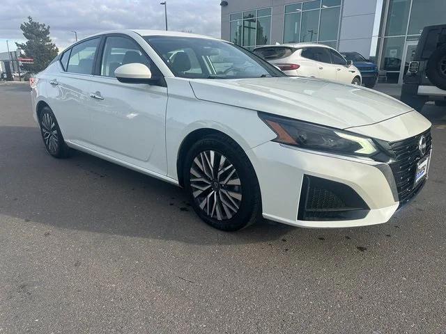2023 Nissan Altima SV FWD