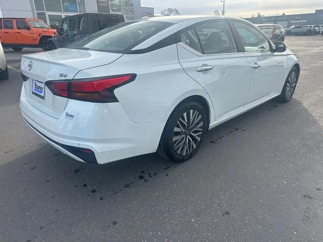 2023 Nissan Altima SV FWD