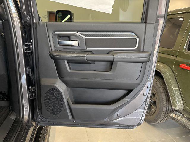 2026 Ram 3500 Big Horn Crew Cab 4x4 6'4" Box