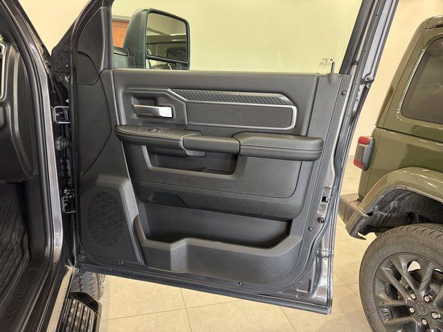 2026 Ram 3500 Big Horn Crew Cab 4x4 6'4" Box