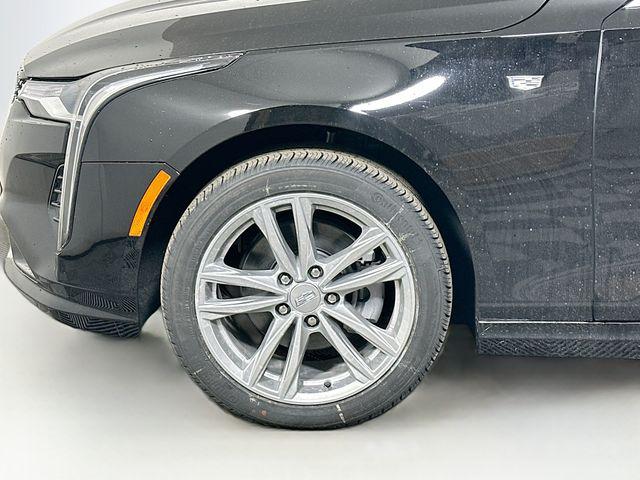 2026 Cadillac CT4 Luxury RWD