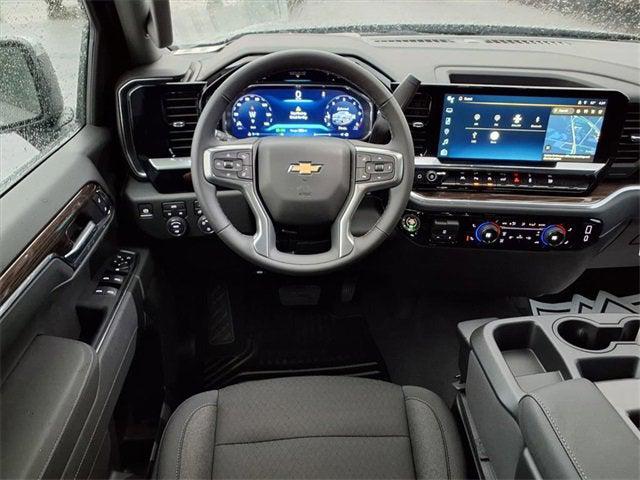 2026 Chevrolet Silverado 1500 4WD Crew Cab Standard Bed LT