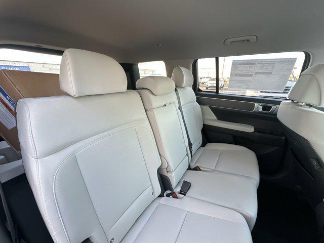 2026 Hyundai Santa Fe SE