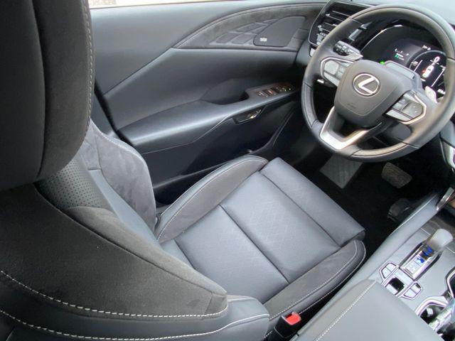 2026 Lexus RX 450h+ Luxury
