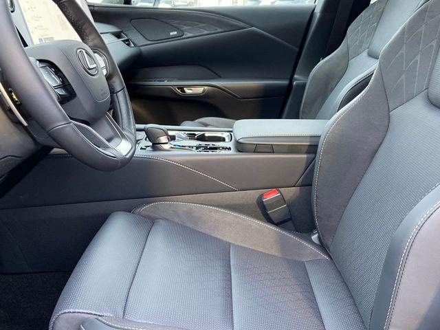 2026 Lexus RX 450h+ Luxury