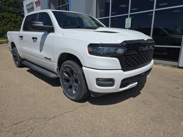 2026 RAM Ram 1500 RAM 1500 EXPRESS CREW CAB 4X4 57 BOX