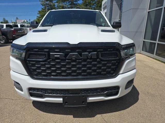 2026 RAM Ram 1500 RAM 1500 EXPRESS CREW CAB 4X4 57 BOX