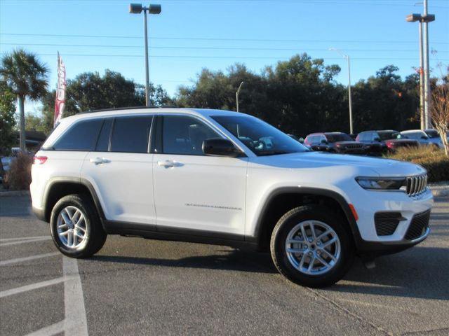 2025 Jeep Grand Cherokee GRAND CHEROKEE LAREDO 4X2