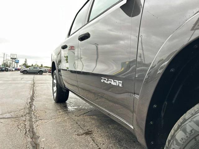 2026 Ram 1500 Big Horn Crew Cab 4x4 5'7" Box