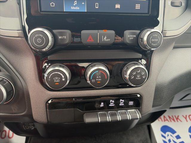 2026 Ram 1500 Tradesman Crew Cab 4x4 5'7" Box