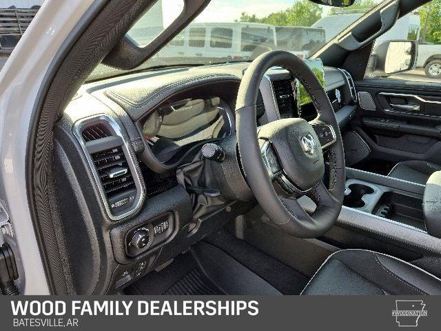 2026 Ram 1500 Laramie Crew Cab 4x4 5'7" Box