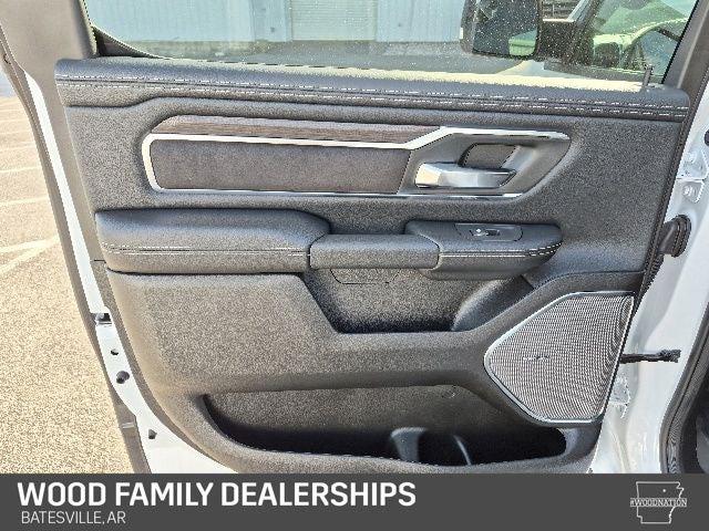 2026 Ram 1500 Laramie Crew Cab 4x4 5'7" Box