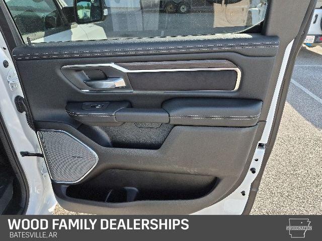 2026 Ram 1500 Laramie Crew Cab 4x4 5'7" Box