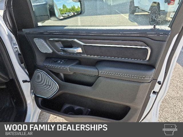 2026 Ram 1500 Laramie Crew Cab 4x4 5'7" Box