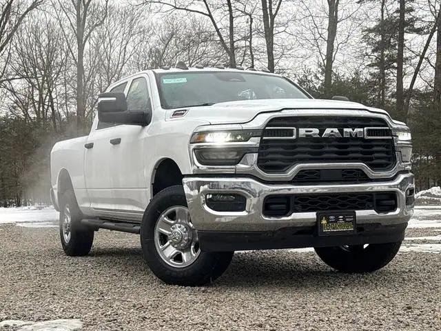 2026 RAM Ram 2500 RAM 2500 TRADESMAN CREW CAB 4X4 64 BOX