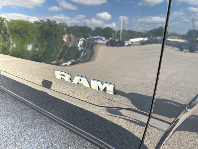 2026 Ram 1500 Laramie Crew Cab 4x4 5'7" Box