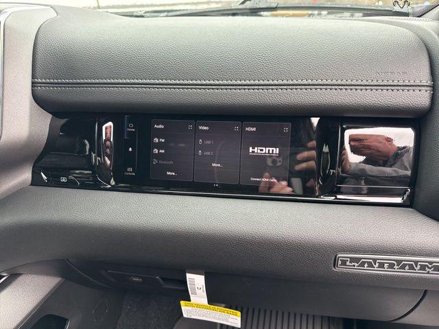 2026 Ram 1500 Laramie Crew Cab 4x4 5'7" Box