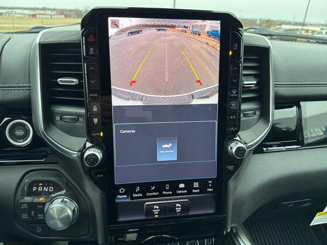 2026 Ram 1500 Laramie Crew Cab 4x4 5'7" Box
