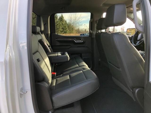 2024 GMC Sierra 1500 4WD Crew Cab Short Box SLT