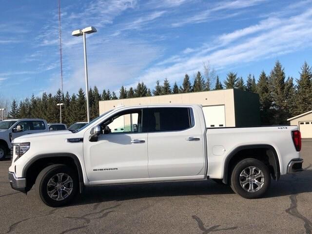 2024 GMC Sierra 1500 4WD Crew Cab Short Box SLT