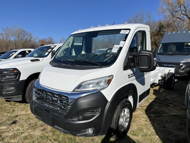 2025 RAM ProMaster 3500 Cutaway Low Roof