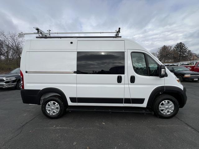 2025 RAM ProMaster 1500 Cargo Van SLT High Roof 136 WB 2025 RAM ProMaster 1500 Cargo Van SLT High Roof 136 WB