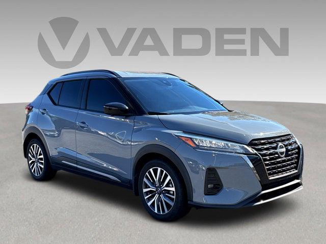 2023 Nissan Kicks SR Xtronic CVT