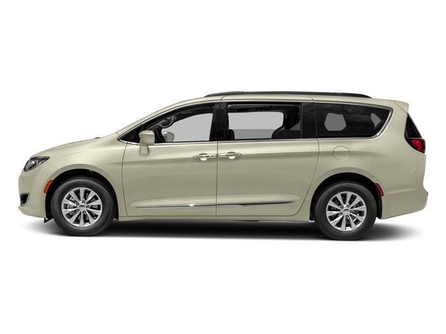 2017 Chrysler Pacifica Touring-L 2017 Chrysler Pacifica Touring-L