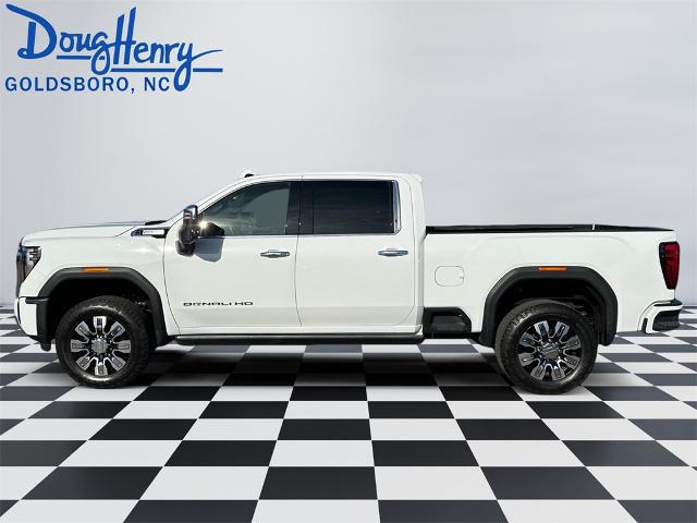 2025 GMC Sierra 2500HD 4WD Crew Cab Standard Bed Denali