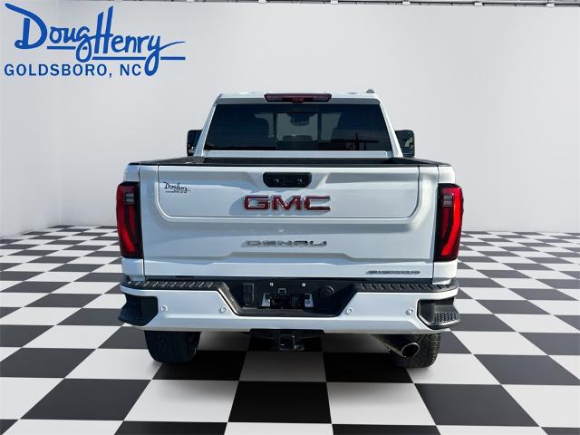 2025 GMC Sierra 2500HD 4WD Crew Cab Standard Bed Denali