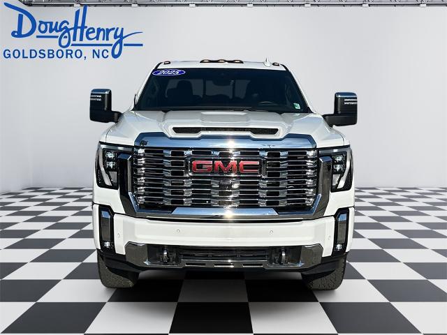 2025 GMC Sierra 2500HD 4WD Crew Cab Standard Bed Denali
