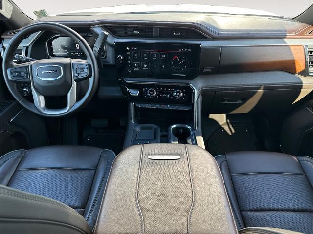 2025 GMC Sierra 2500HD 4WD Crew Cab Standard Bed Denali