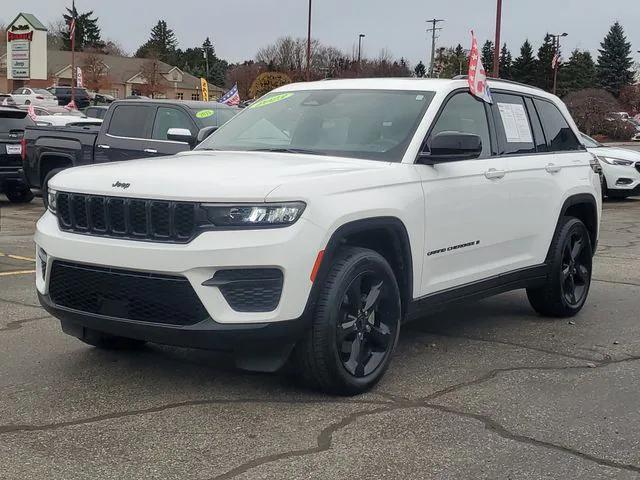 2023 Jeep Grand Cherokee Altitude 4x4 2023 Jeep Grand Cherokee Altitude 4x4