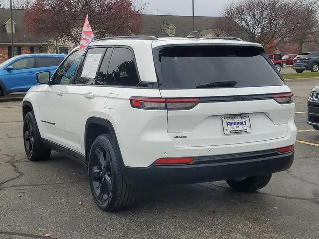 2023 Jeep Grand Cherokee Altitude 4x4 2023 Jeep Grand Cherokee Altitude 4x4