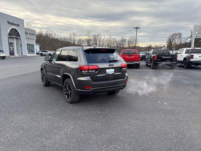 2019 Jeep Grand Cherokee Altitude 4x4 2019 Jeep Grand Cherokee Altitude 4x4