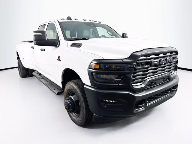 2026 RAM Ram 3500 RAM 3500 TRADESMAN CREW CAB 4X4 8 BOX 2026 RAM Ram 3500 RAM 3500 TRADESMAN CREW CAB 4X4 8 BOX