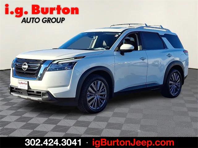 2023 Nissan Pathfinder SL 4WD