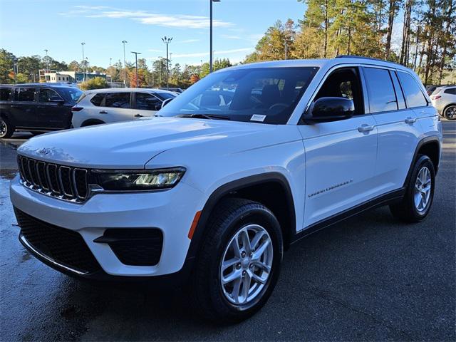 2025 Jeep Grand Cherokee GRAND CHEROKEE LAREDO X 4X4