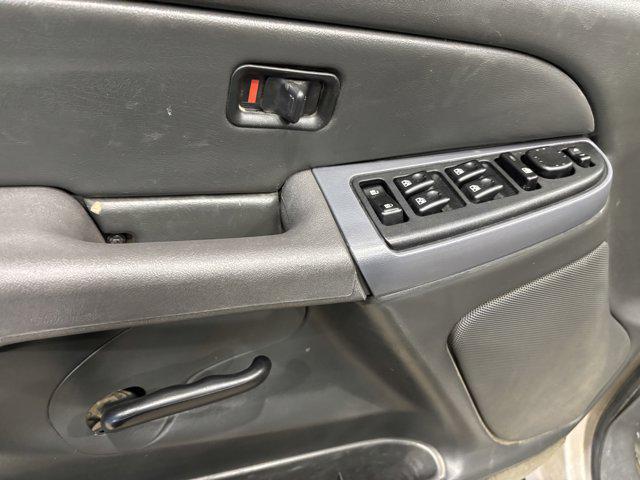 2005 Chevrolet Silverado 2500HD LS