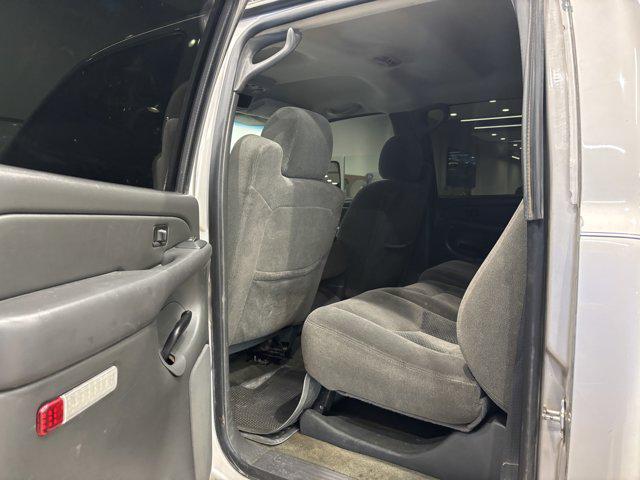 2005 Chevrolet Silverado 2500HD LS