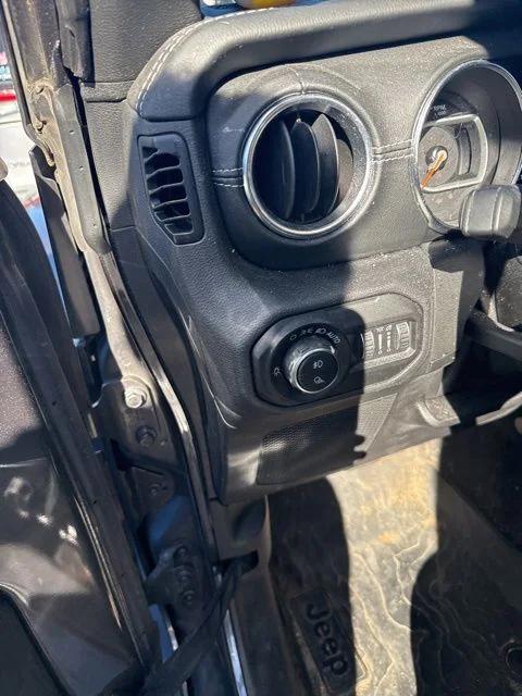 2021 Jeep Gladiator Overland 4X4 2021 Jeep Gladiator Overland 4X4