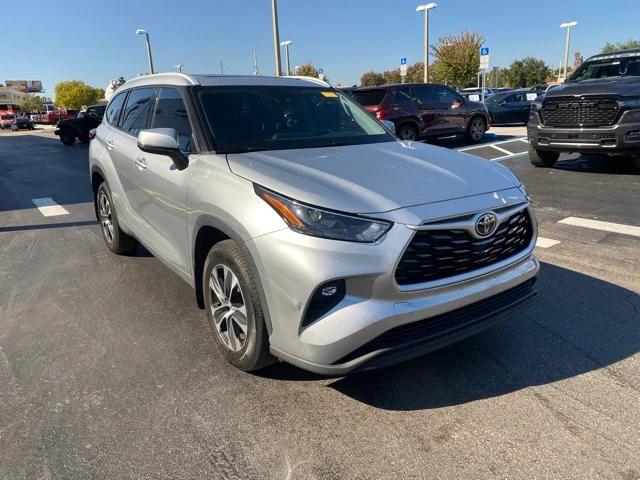 2022 Toyota Highlander XLE 2022 Toyota Highlander XLE